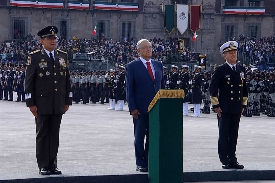 El Presidente y los titulares de Sedena y Marina.