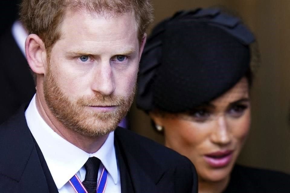 El Principe Enrique y Meghan Markle no darán la bienvenida de Jefes de Estado, sólo miembros activos de la realeza, informó Buckingham.