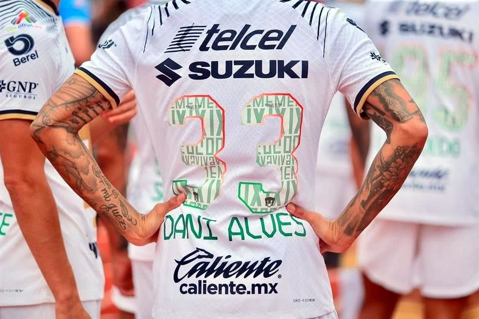 Los dorsales de Pumas se inspiraron en el mes patrio mexicano.