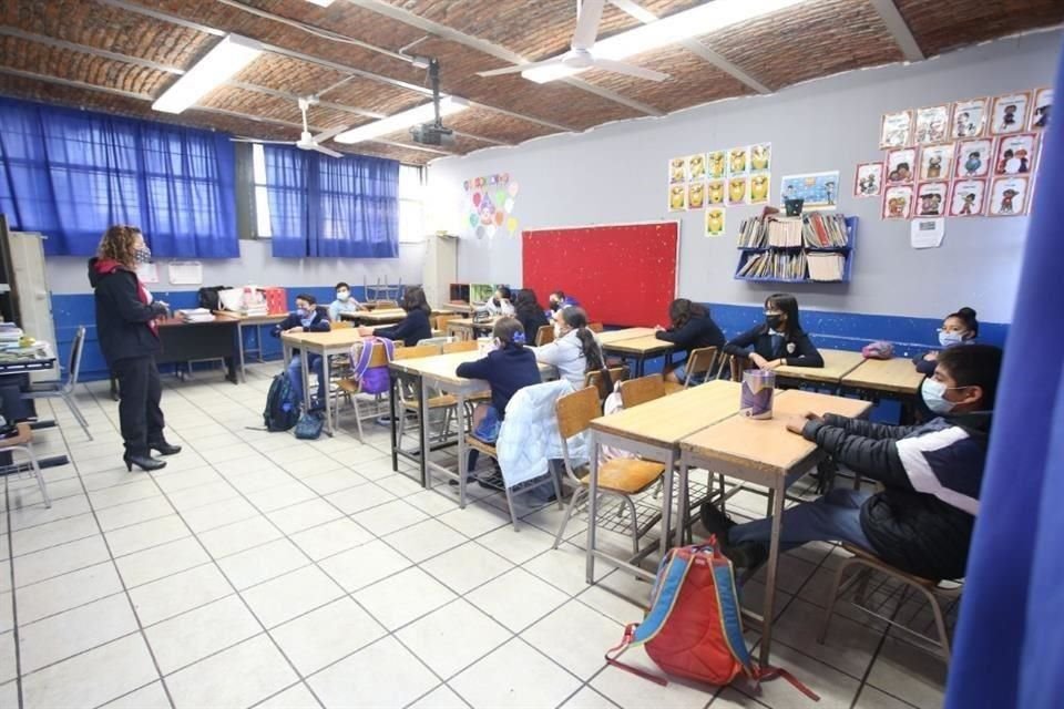 Juez ordenó al Gobierno publicar resultados de Prueba Planea, aplicada a alumnos de educación básica, pero orden fue revocada por tribunal.