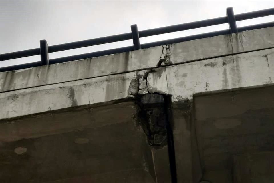 Imágen del daño en el puente del Yaqui, Alcaldía Cuajimalpa.