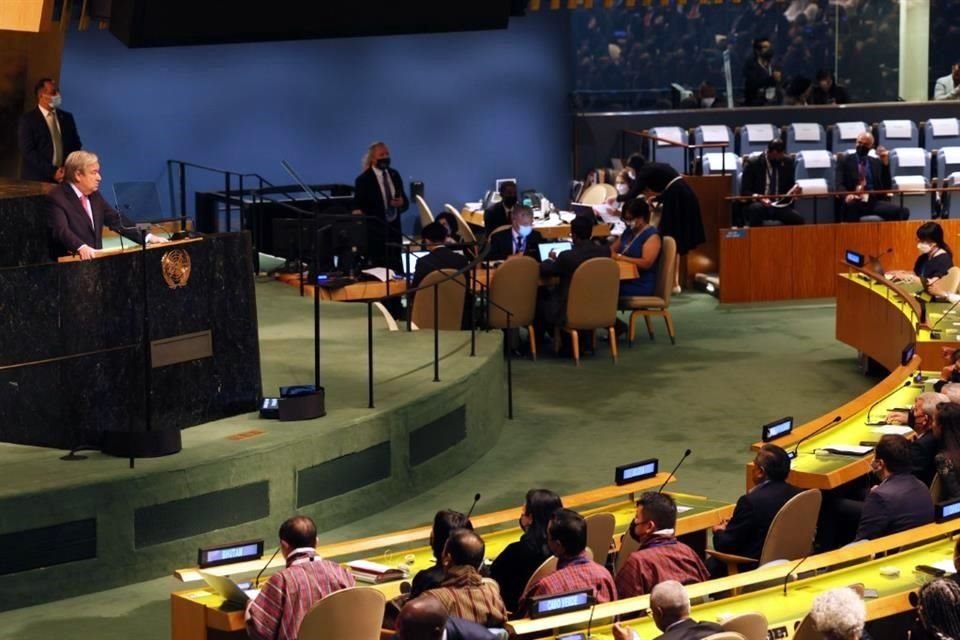 El secretario general de la ONU, Antonio Guterres, habla ante la Asamblea General este martes.