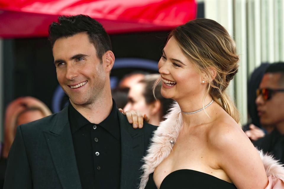 Adam Levine, vocalista de Maroon 5, aceptó conocer a Sumner Stoh, modelo que lo acusó de serle infiel a Behati Prinsloo.