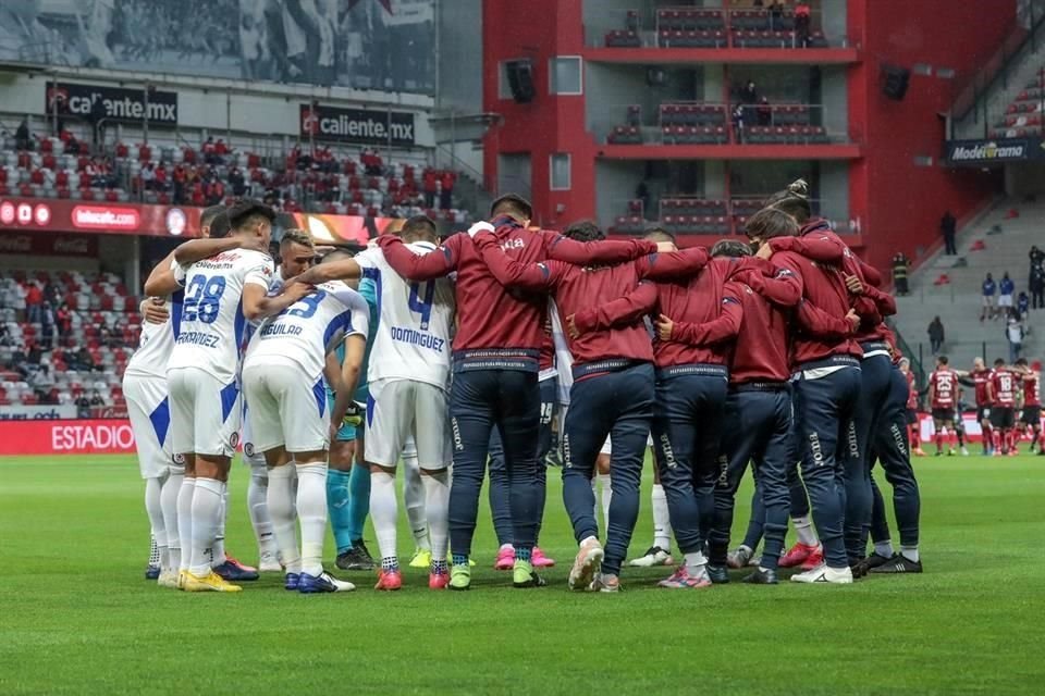 Cruz Azul salió con la derrota del Nemesio Diez.