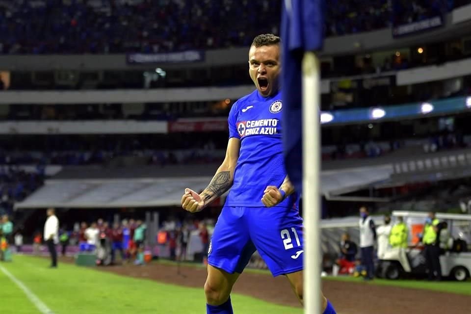 Cabecita logró el gol de penal.