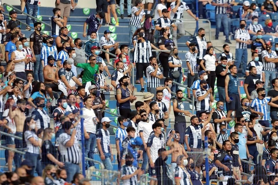 Al BBVA acudieron 15 mil 743 aficionados.