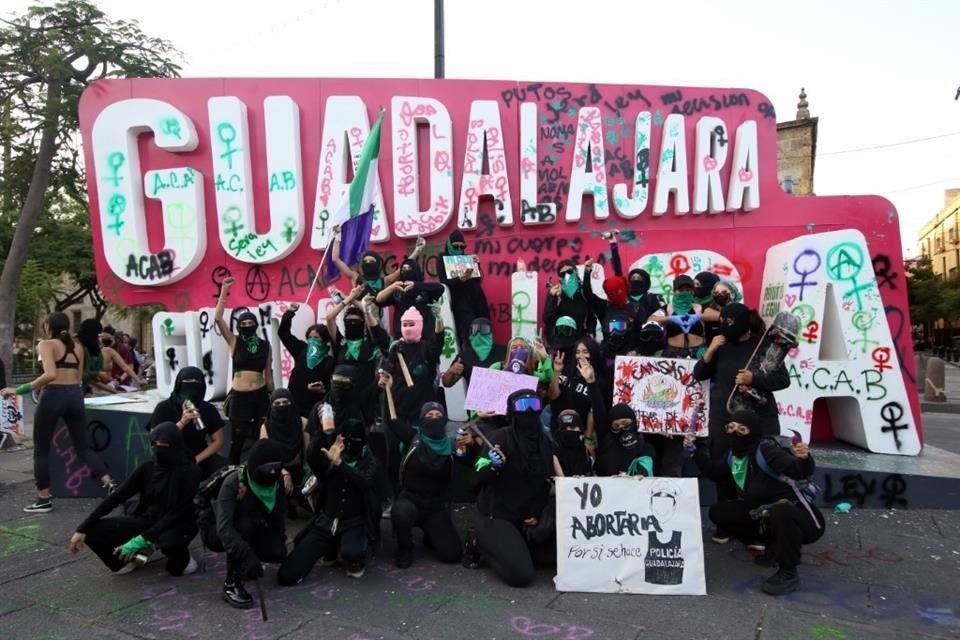 La manifestación culminó en Plaza Liberación.