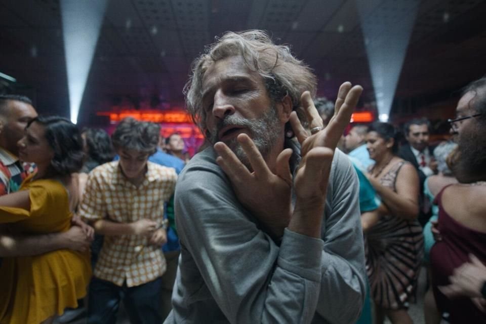 La AMACC anunció que las cintas elegidas para buscar los premios Óscar y Goya serán 'Bardo' y 'Noche de Fuego'.