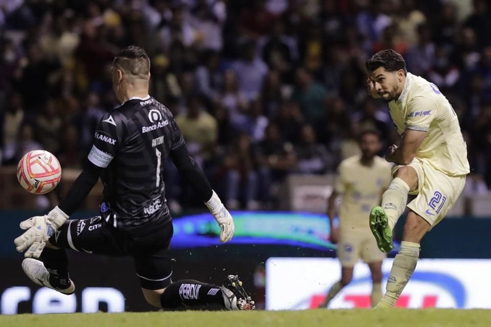 Henry Martín no logró aumentar su cuota goleadora.