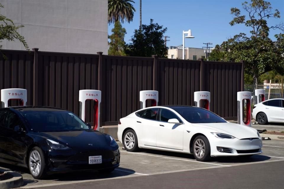 Tesla es el único fabricante de vehículos eléctricos con una red de carga dedicada.