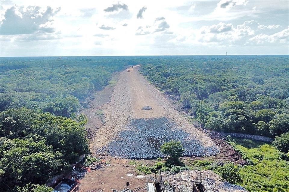 Tramo 3 Calkini-Izamal Va 10 por ciento de avance en 5 estaciones; slo han terminado desmonte.