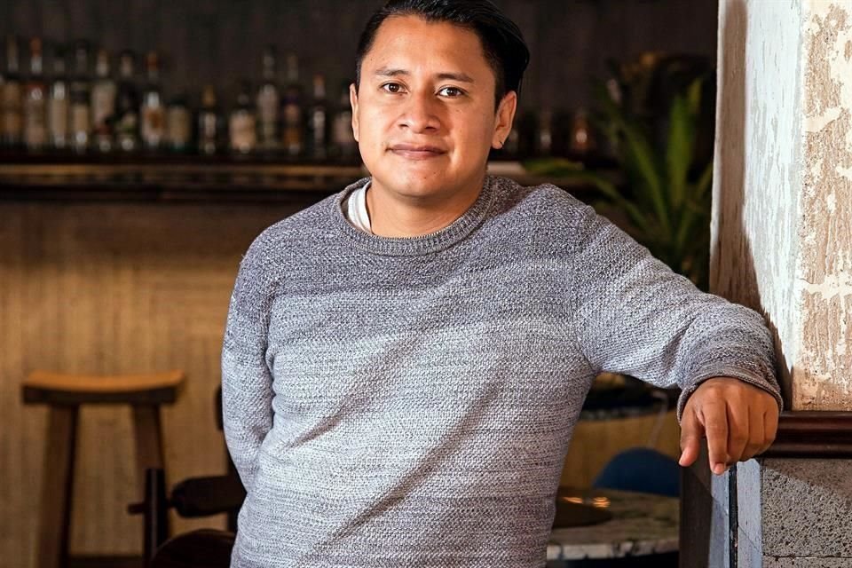 Erick Bautista reconoce al chef Miguel Ángel Quezada como su mentor e impulsor, quien lo animó a enrolarse en uno y otro concurso durante sus años universitarios.