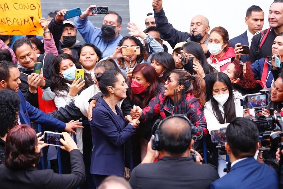 La sesión por el Cuarto Informe de Gobierno de Claudia Sheinbaum inició una hora después de lo convocado.