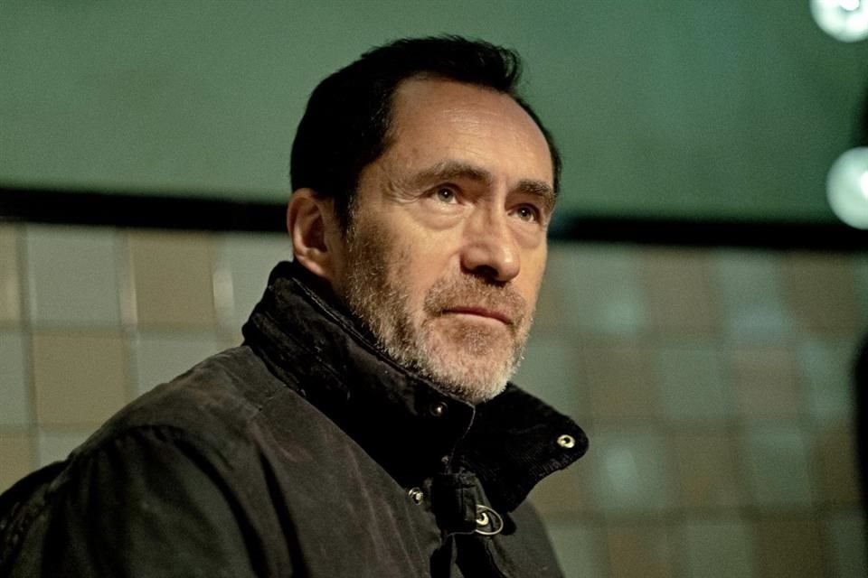 El actor mexicano Demian Bichir brilló en la Comic Con de Nueva York al presentar la nueva serie de terror de Paramount+, 'Déjame Entrar'.