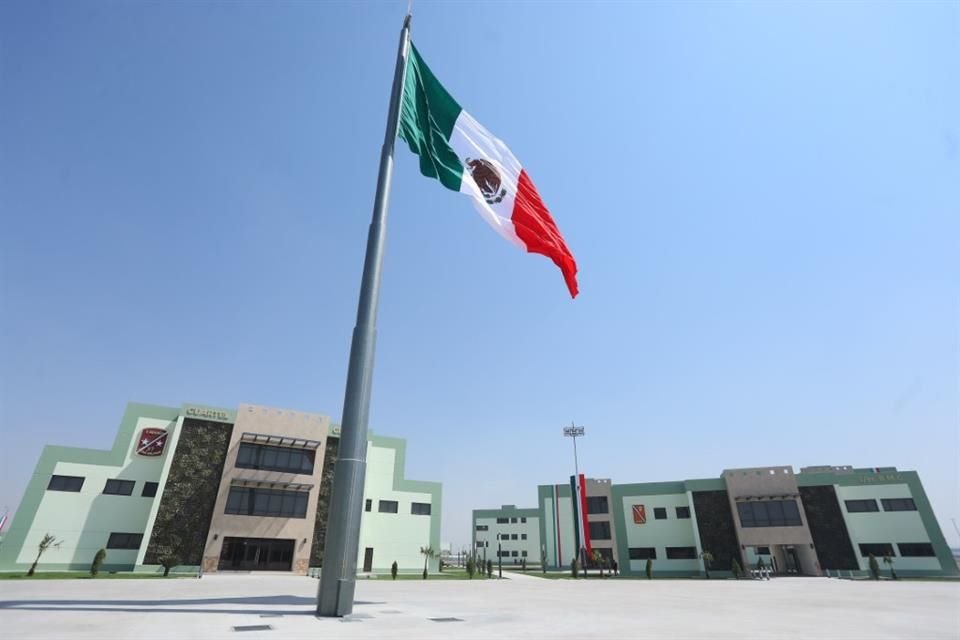 En lo que va del sexenio, el valor de los 511 inmuebles administrados por Sedena creci ms del 47 mil mdp, lo que la consolida como la dependencia con ms patrimonio.