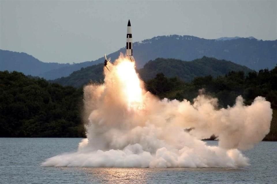 Uno de los misiles recientemente lanzados por Corea del Norte.