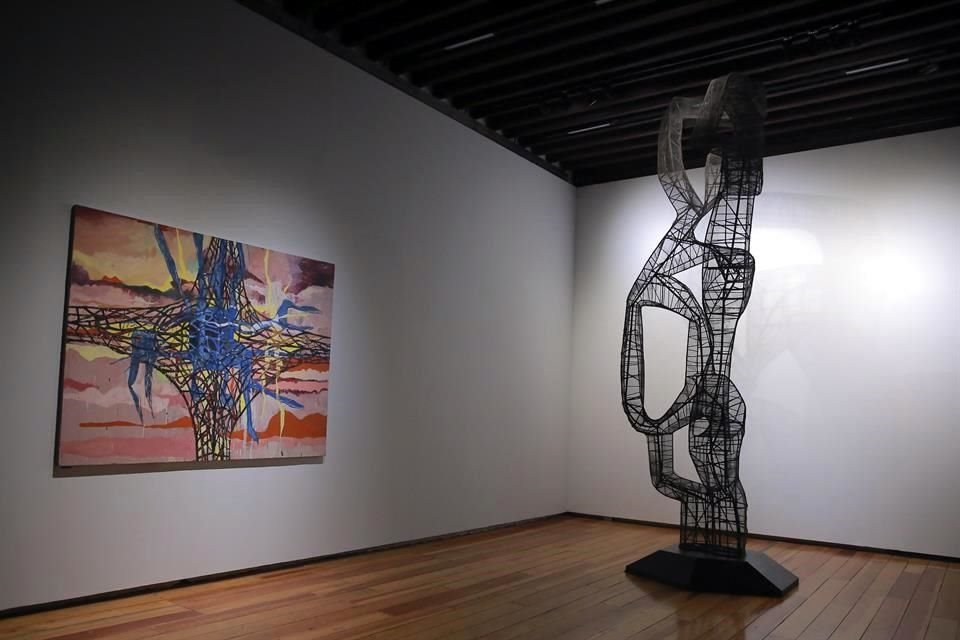 Integrada por nueve esculturas en gran formato,  de reciente creación y concebidas para el céntrico museo, la muestra se complementa con pinturas y videos de la realización.