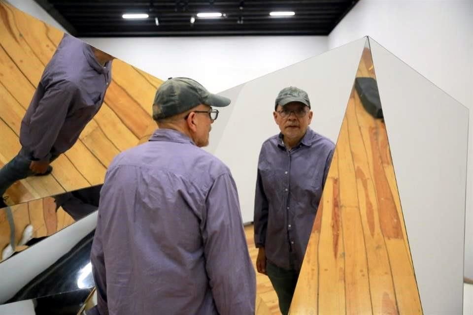 Se trata, según Alberto Castro Leñero, del más reciente registro de su trabajo, en el que convergen diversos lenguajes a través del manejo de la forma.