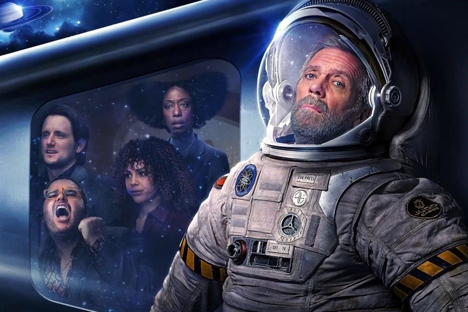 Emociona a Hugh Laurie volver con una nueva temporada a la serie de comedia espacial 'Avenue 5', pausada dos años por la pandemia.