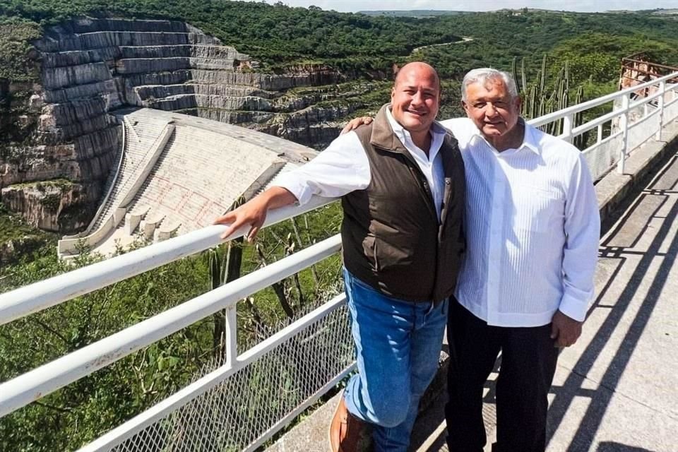 El Gobernador Enrique Alfaro junto al Presidente Andrés Manuel López Obrador.