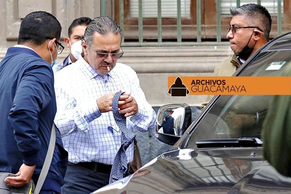 Pese a promesa de austeridad, Octavio Romero, director de Pemex, tiene 18 militares asignados a su protección y de sus hijas, reveló hackeo.