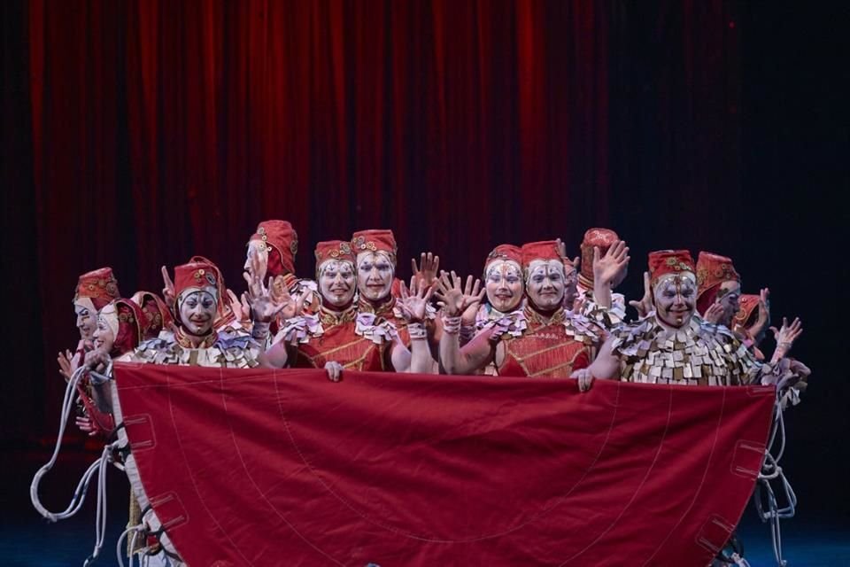 Con Kooza: Cirque En Su Estado Más Puro, el que Cirque Du Soleil  regresa a México tras cuatro años desde su última temporada.