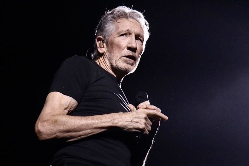 Tras dos años de espera, Roger Waters se presentóen el Palacio de los Deportes con su 'This Is Not A Drill Tour'.