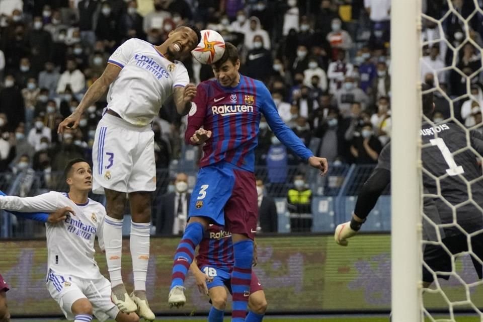 Real Madrid y Barcelona buscarán la cima de la Liga.