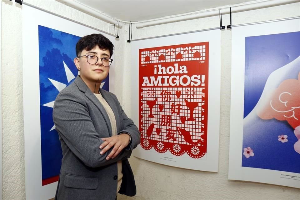 Iza Rangel, originario de Saltillo, destacó la importancia del Premio de Poesía Joven Alejandro Aura que descentraliza la cultura.