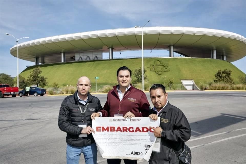 Las redes sociales del Estadio AKRON negaron que el inmueble haya sido clausurado luego del embargo a Chivas de Corazón S.A. de C.V.