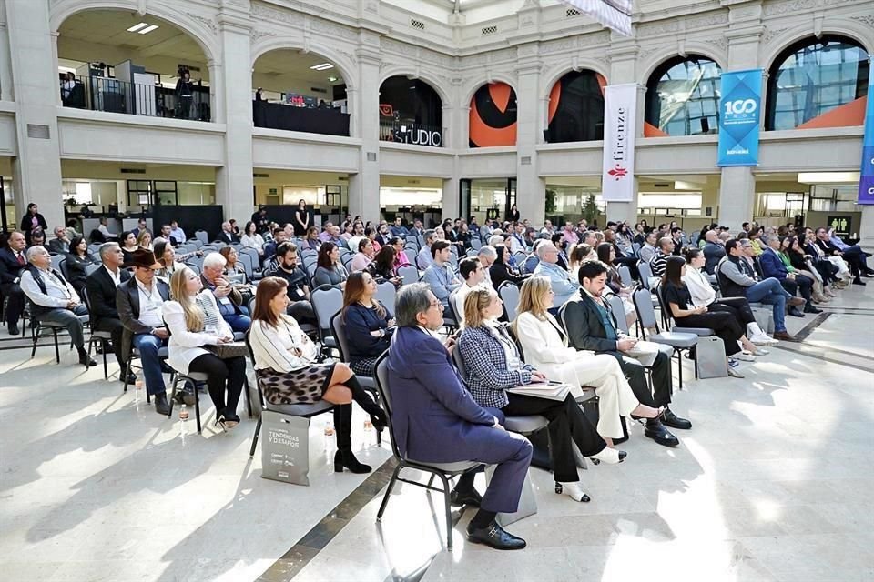 El foro se realizó en la Redacción del periódico con el apoyo de Comex, Firenze, Crest y Materiales Santa Bárbara.