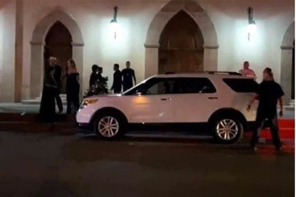 El desenlace de una boda, aproximadamente a las 19:30 horas del 22 de octubre, culminó con el asesinato del novio Marco Antonio Rosales Contreras, afuera de la Iglesia 'La Candelaria', en Caborca.