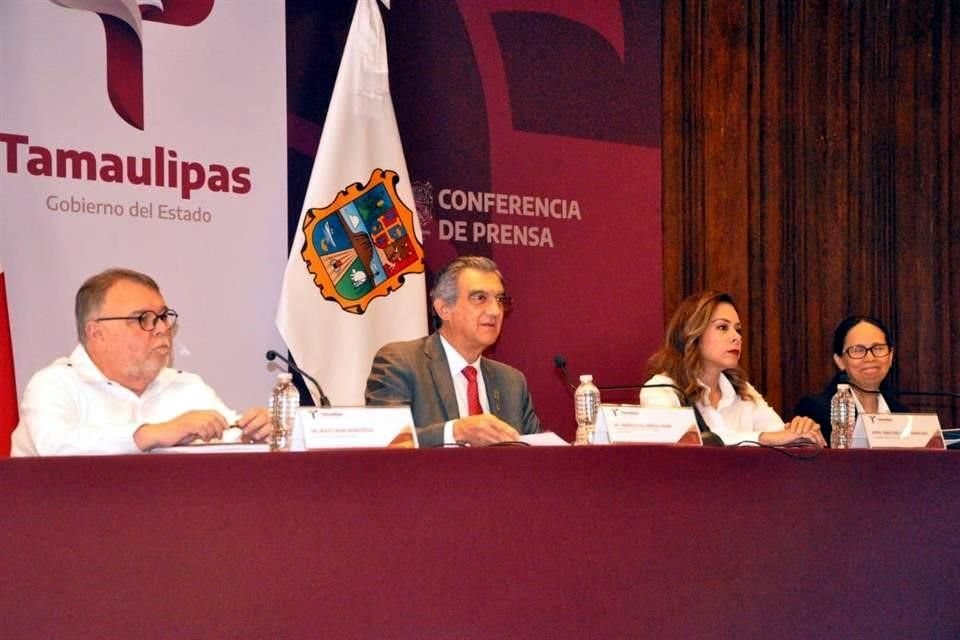 De acuerdo con las autoridades, los ex funcionarios son investigados por diversos delitos, como quebranto al erario.