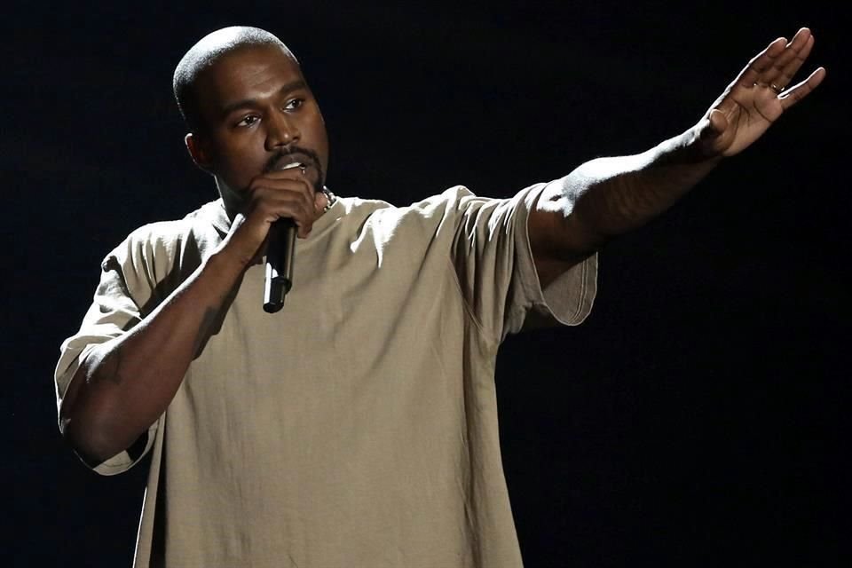 Rompen Adidas y disquera acuerdos comerciales con Kanye West