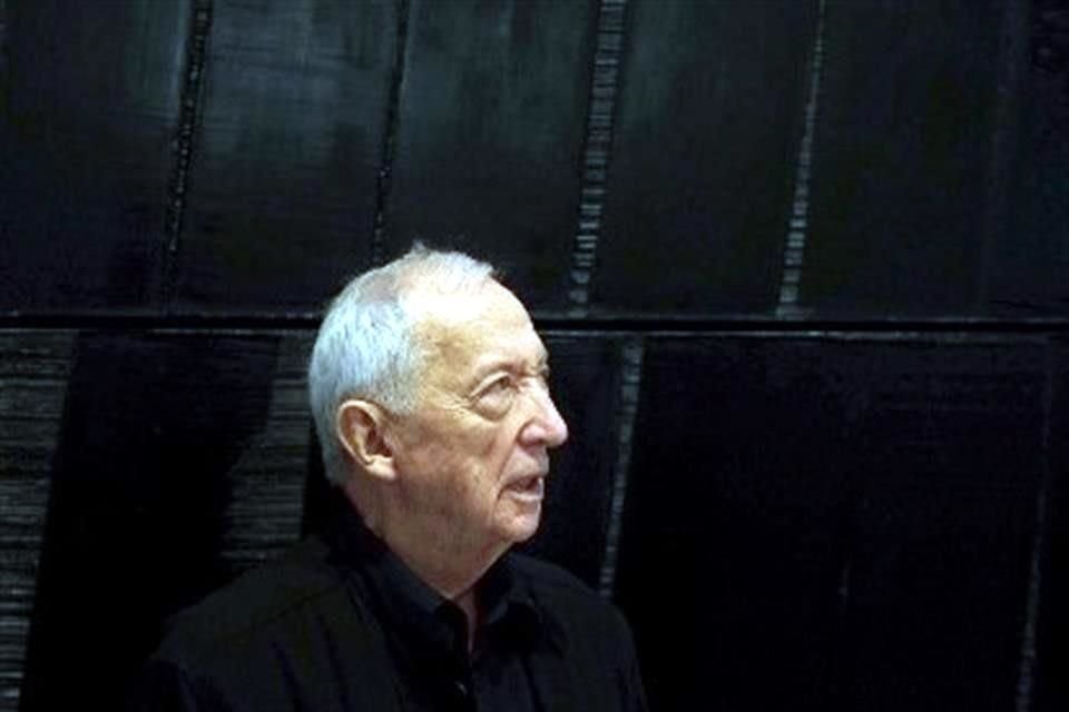 Nacido en Rodez, Francia, Soulages fue uno de los artistas vivos más cotizados en el mercado del arte. Falleció este miércoles a los 102 años.  