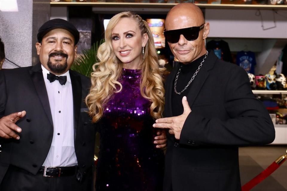 Claudio Yarto y María Karunna llegaron juntos a la alfombra roja.