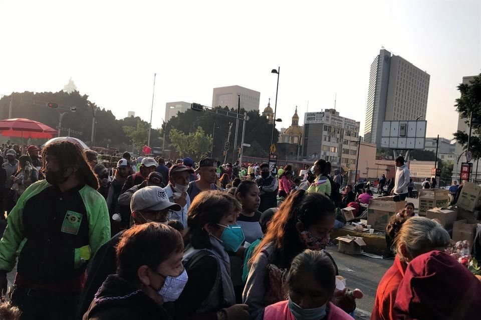 'Ahora es diferente, ya pudimos estar como antes, entrar a misa todos y dar gracias en familia', señalaron. 