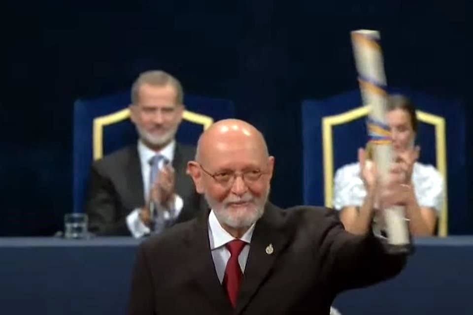 El arqueólogo Eduardo Matos Moctezuma recibió este viernes el Premio Princesa de Asturias en el Campo de Ciencias Sociales.