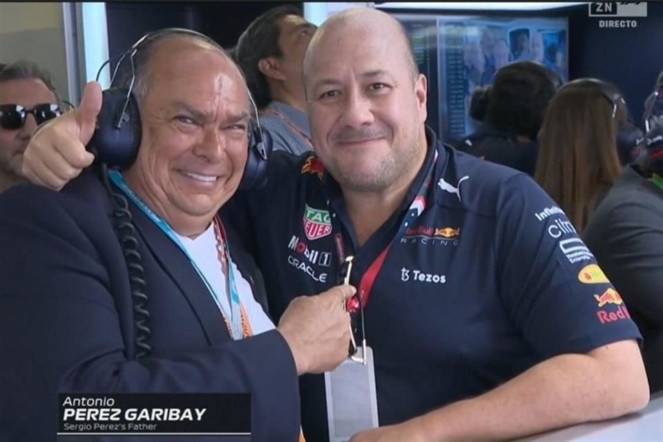 Enrique Alfaro Ramírez y Antonio Pérez Garibay en el Gran Premio de México.