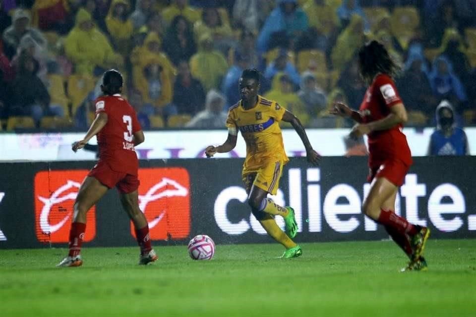 Tigres Femenil goleó 5-0 a Toluca y avanzó a las Semifinales del Apertura 2022 con un aplastante global de 9-0; su rival será Rayadas o América Femenil.