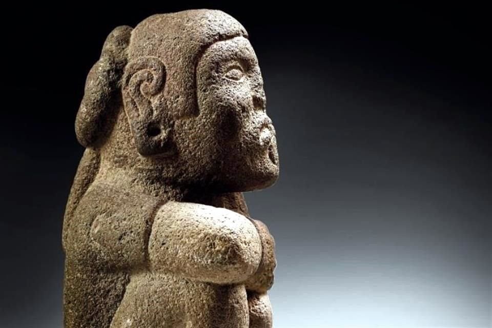 México ha tratado de frenar las subastas de piezas prehispánicas en países como Francia; esta figurilla de un dignatario azteca fue ofrecida en una puja en 2021.