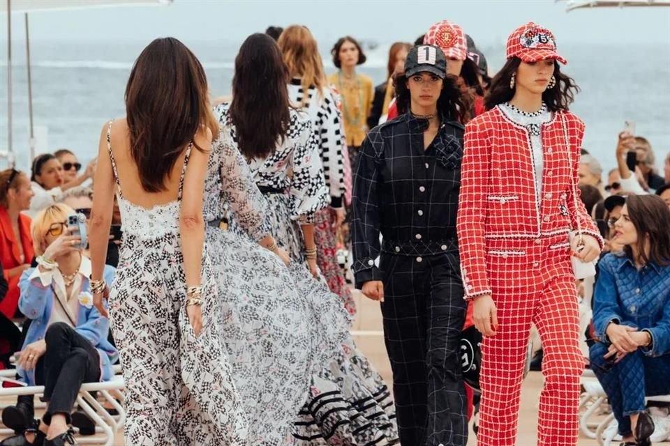 La colección Chanel Cruise 2022/23, supervisada por Virginie Viard, pisará Miami este 4 de noviembre con un show exclusivo.