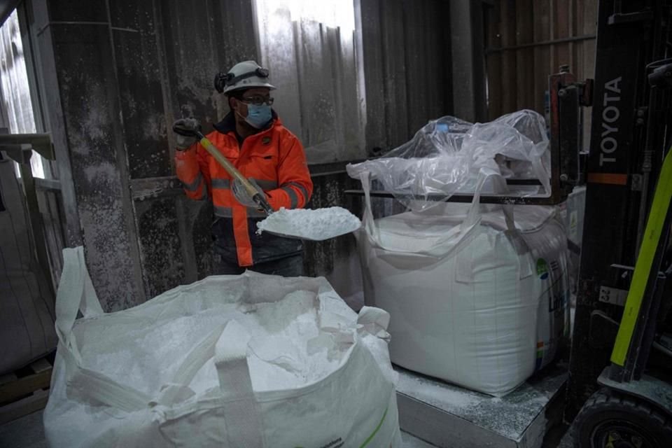 Rodríguez Padilla dijo que se trabajará con la estrategia de aprovechamiento del mineral de manera interna, hasta poder consolidarlo y crear una nueva filial dentro de la petrolera.