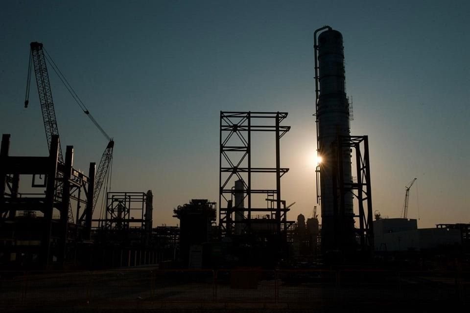 La refinería Olmeca en Dos Bocas es un proyecto de combustibles fósiles del Gobierno de México.