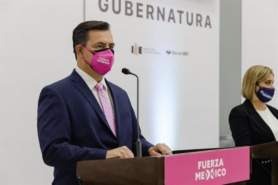 Durante debate, Alejandro Díaz (foto), candidato de Fuerza por México a Gubernatura de Chihuahua, declinó en favor de la panista Maru Campos.