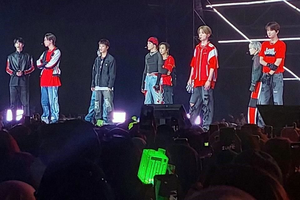 Un concierto en Indonesia  de la banda de K-pop NCT 127 fue suspendido por ocasionar un tumulto y desmayos de 30 personas.