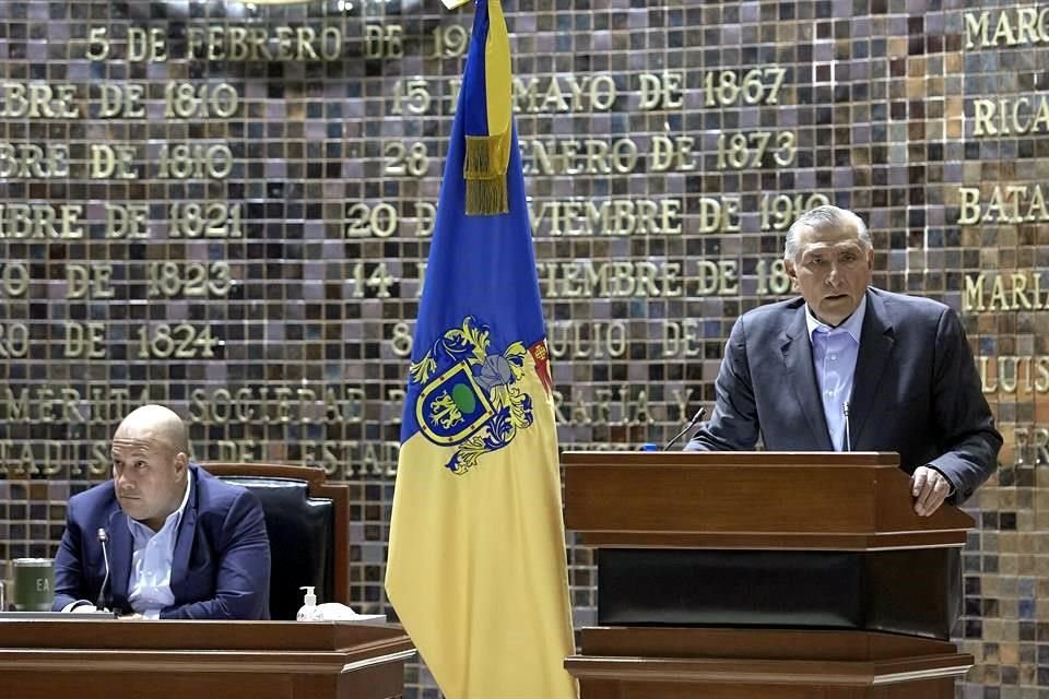 Adán Augusto López vino a Jalisco a pedir el apoyo del Congreso local a la reforma constitucional que amplía hasta 2028 la presencia del Ejército en las calles del País.