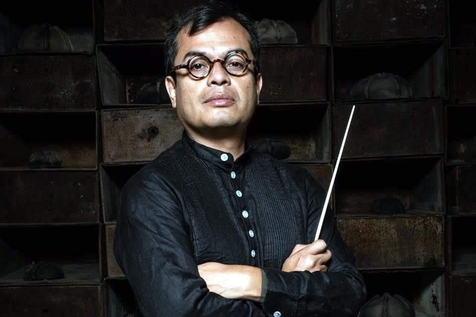 Rubén Luengas, director y fundador de Pasatono Orquesta.