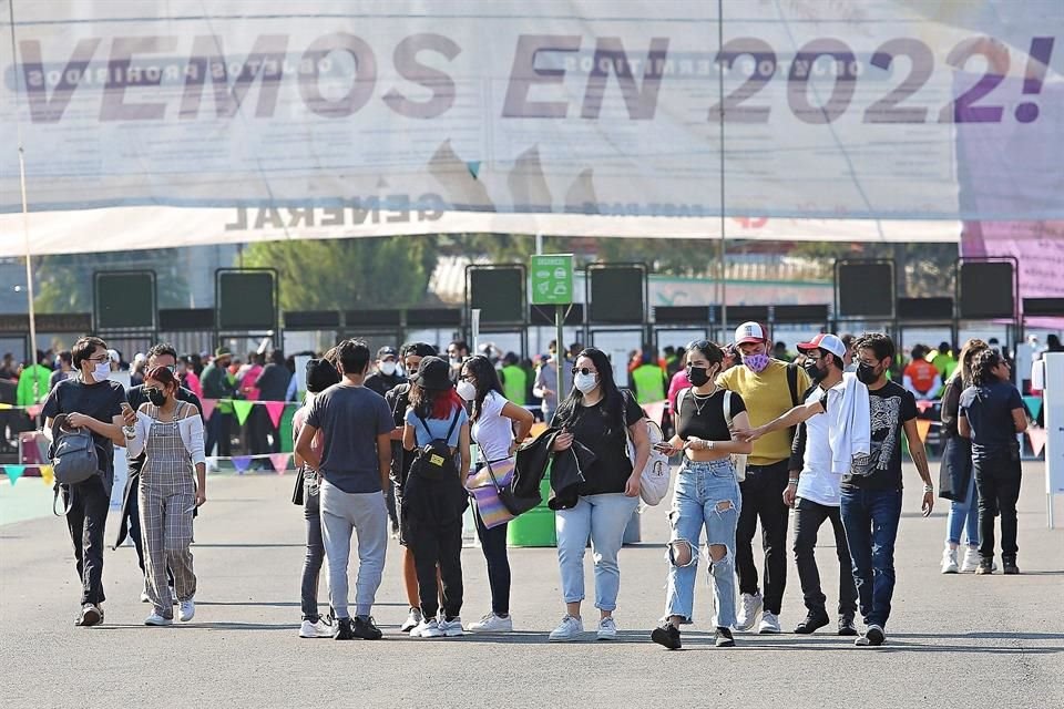 Aquel Corona Capital mantuvo los controles; el público debía mostrar prueba covid negativa.