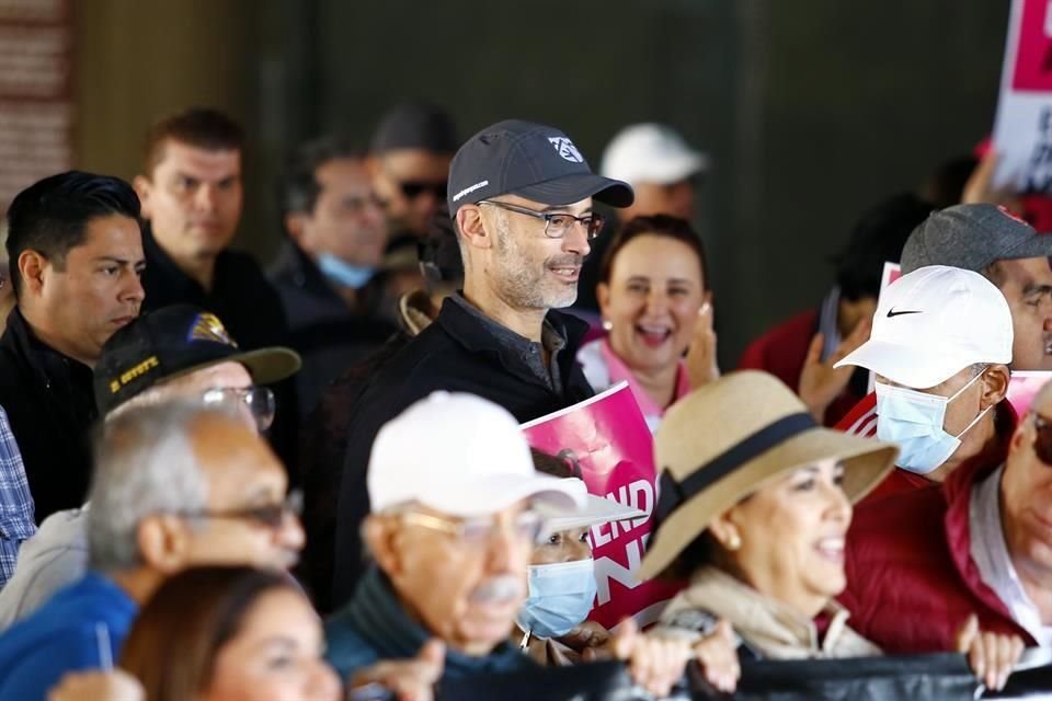 El Edil de San Pedro, Miguel Treviño, señaló que es momento de defender al INE e impedir que quien esté en el poder decida quién va ser el árbitro.